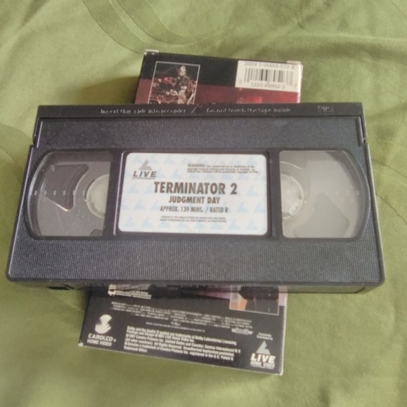 Terminator 2 Judgment Day (VHS, 1991) Arnold Schwarzenegger, Linda Hamilton - Picture 6 of 6
